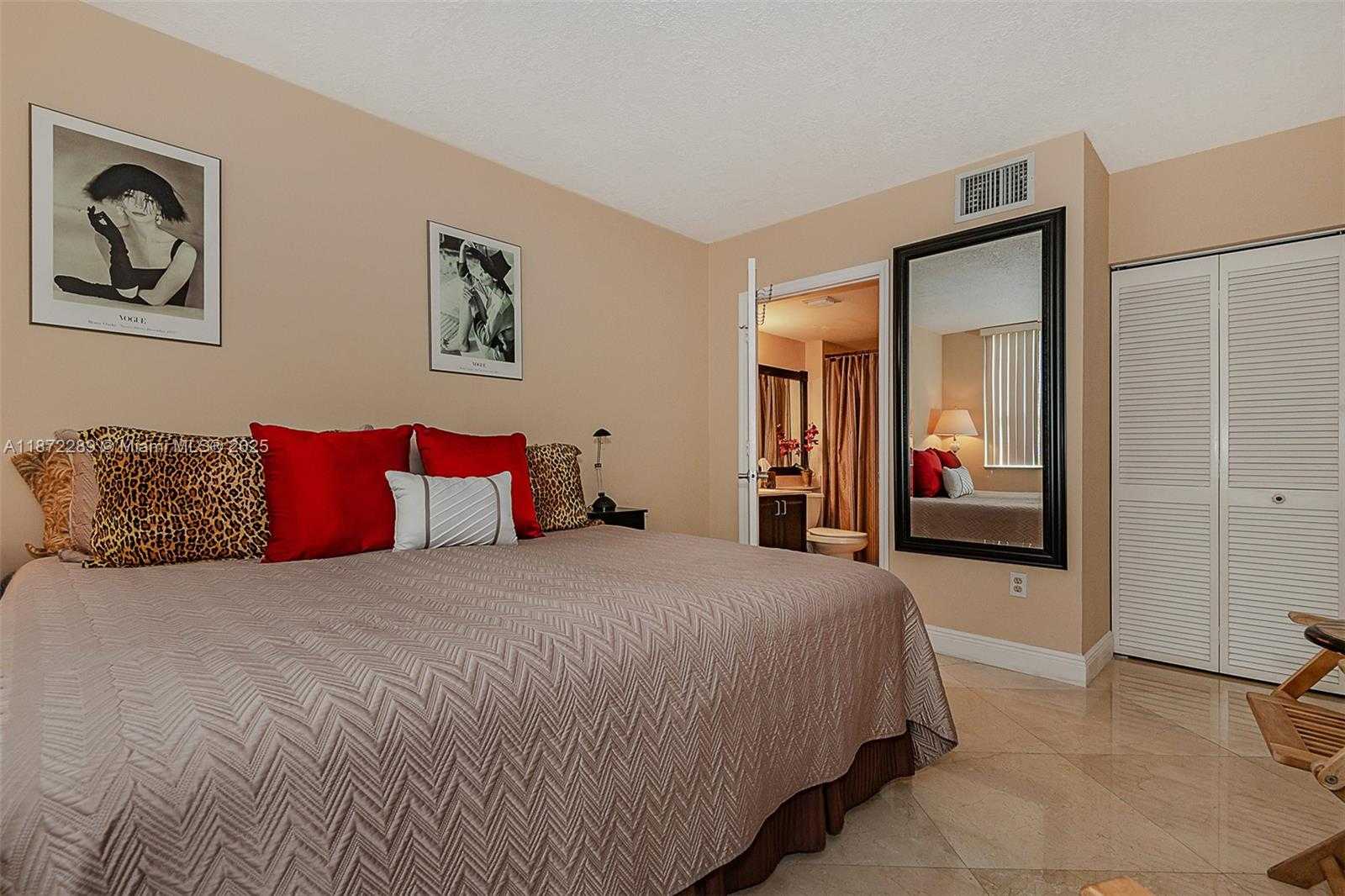 Small Image of 90 ALTON RD #1001, Miami Beach Number 28