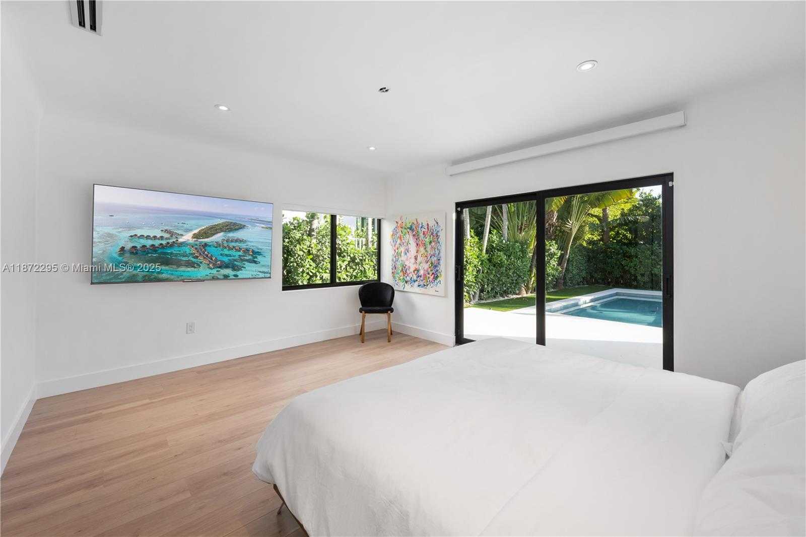 Small Image of 900 WEST 47TH CT, Miami Beach Number 13