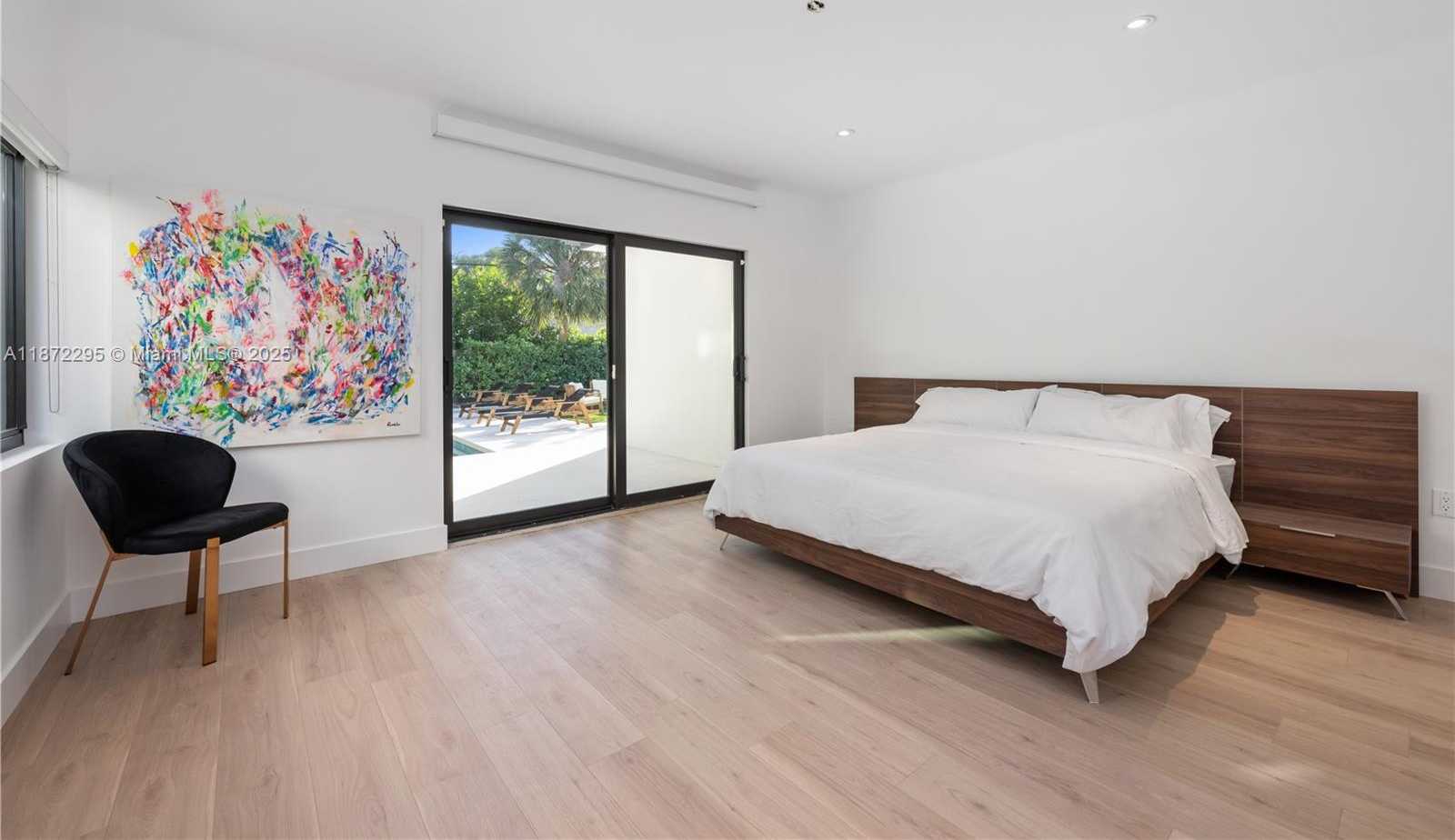 Small Image of 900 WEST 47TH CT, Miami Beach Number 7