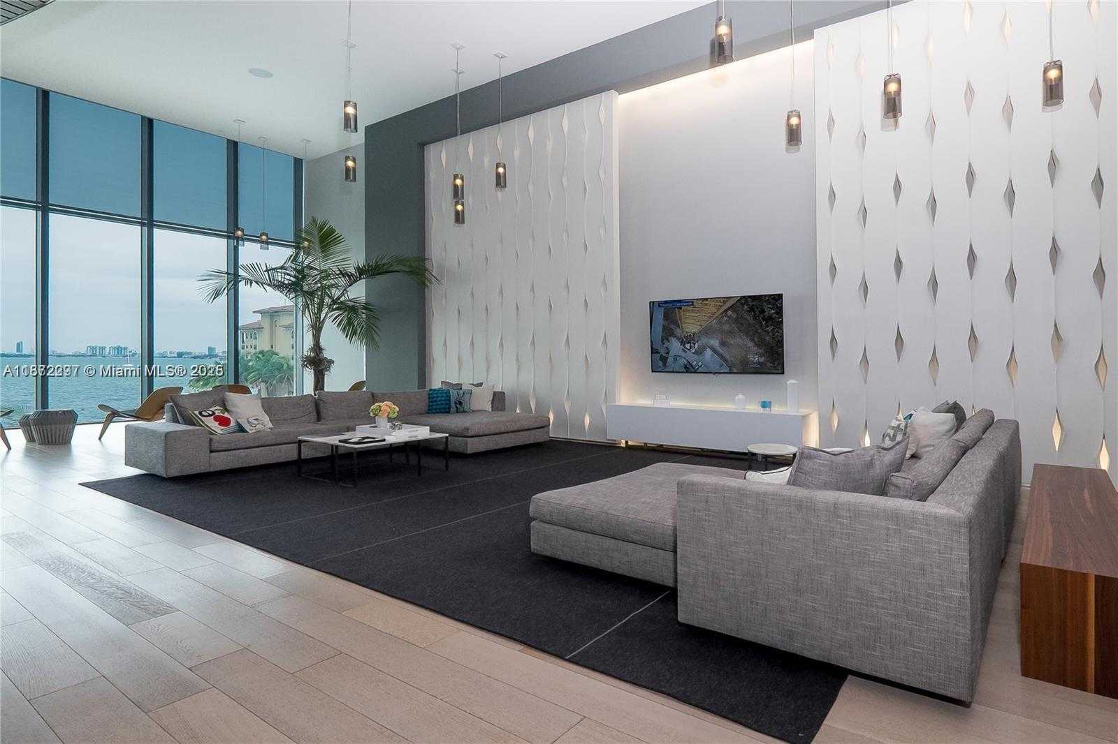 Small Image of 460 NORTH EAST 28 ST #2505, Miami Number 24