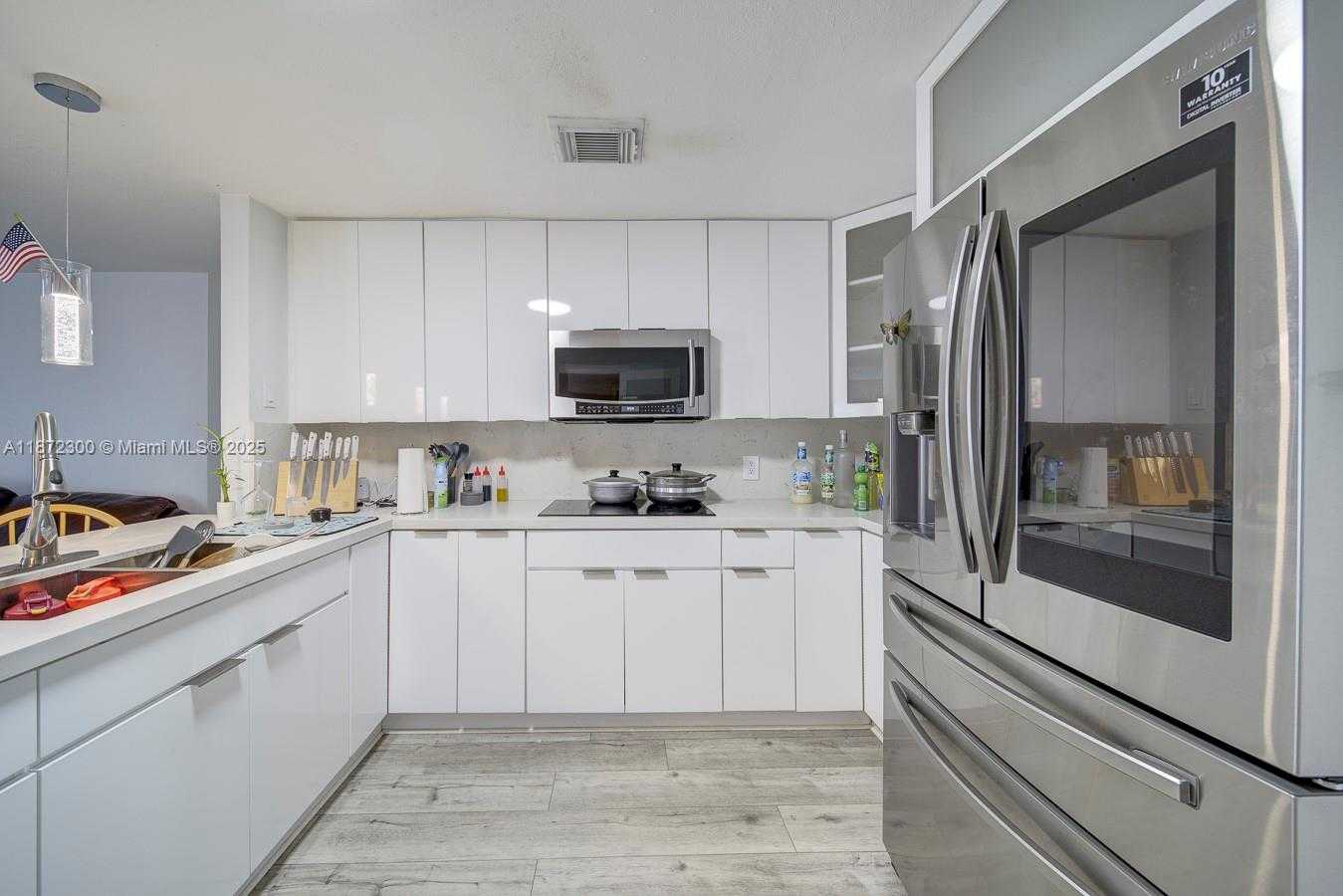 Small Image of 1070 NORTH WEST 132ND ST, North Miami Number 10