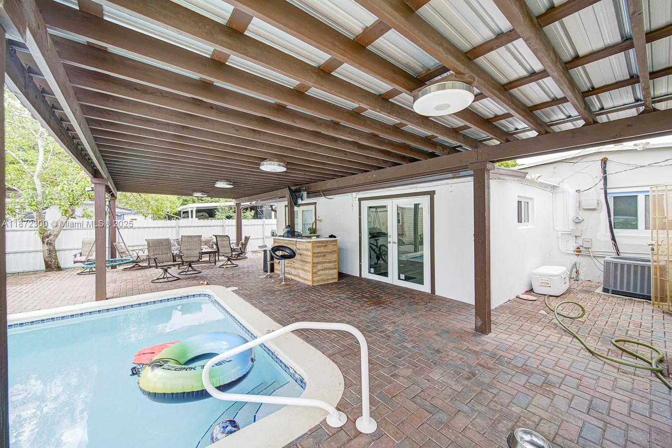 Small Image of 1070 NORTH WEST 132ND ST, North Miami Number 24
