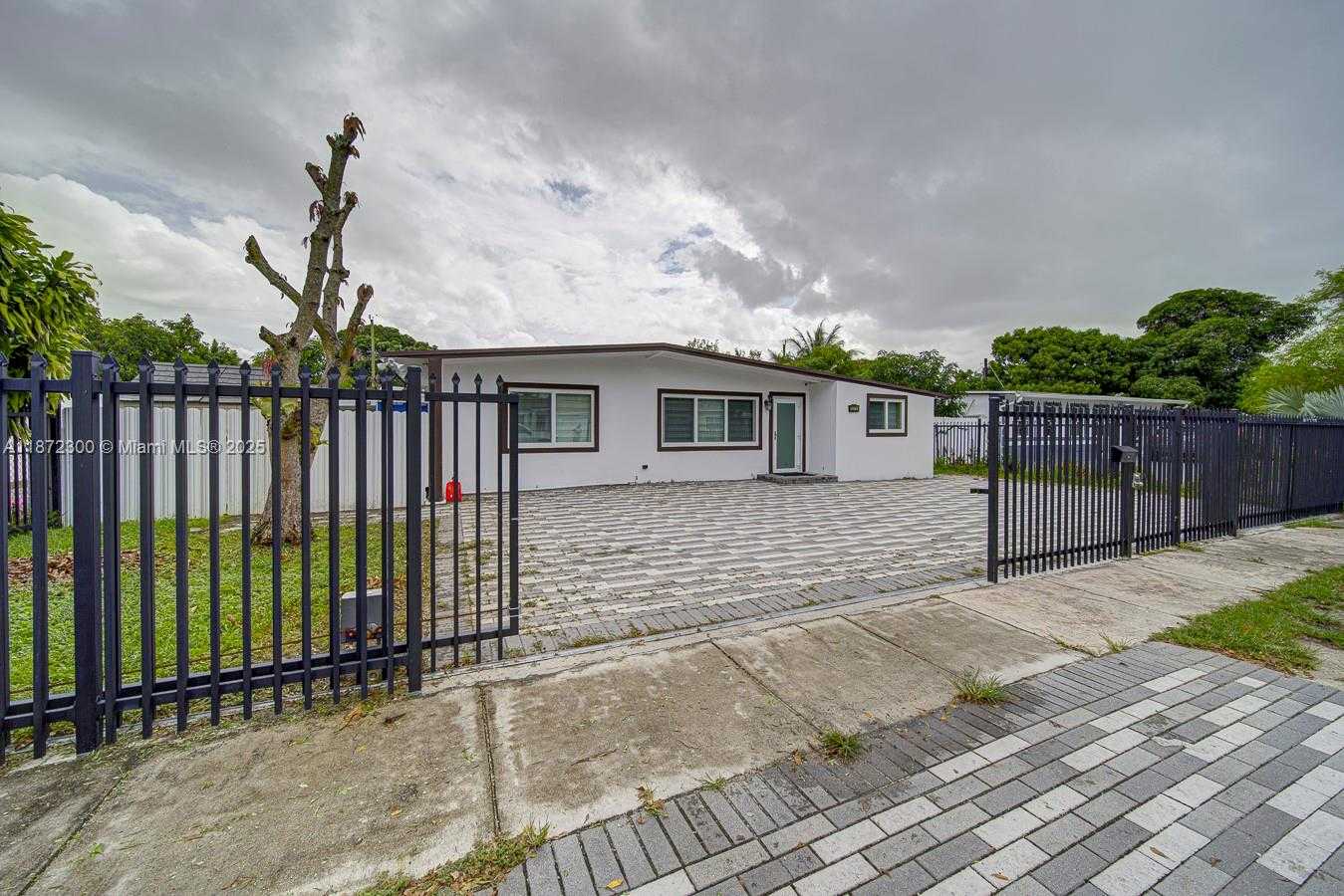 Small Image of 1070 NORTH WEST 132ND ST, North Miami Number 4