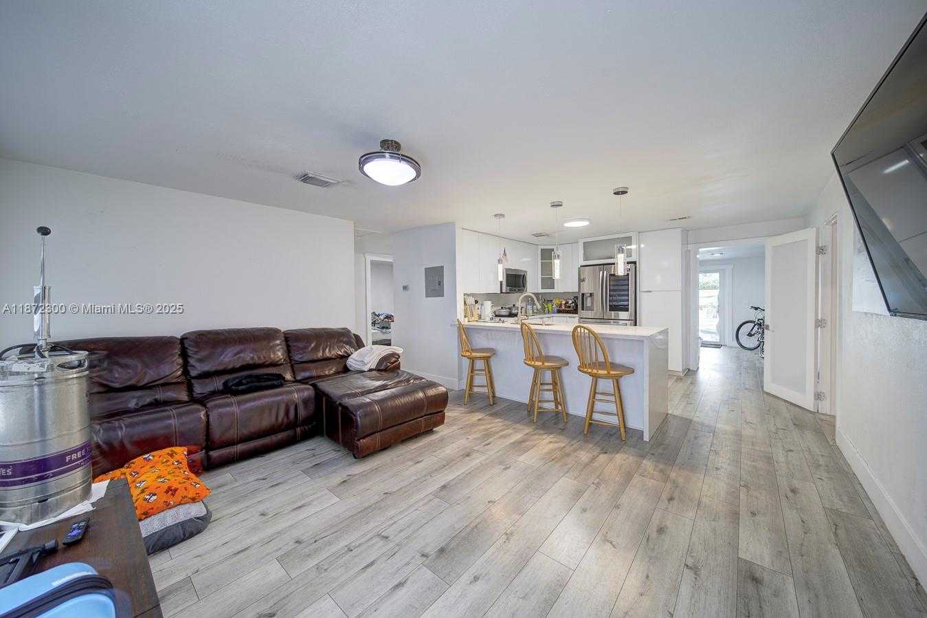 Small Image of 1070 NORTH WEST 132ND ST, North Miami Number 6