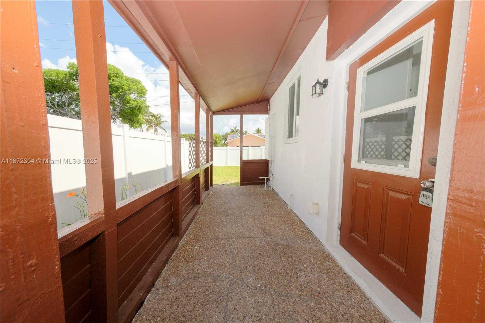 Small Image of 205 SOUTH EAST 4TH ST, Dania Beach Number 3