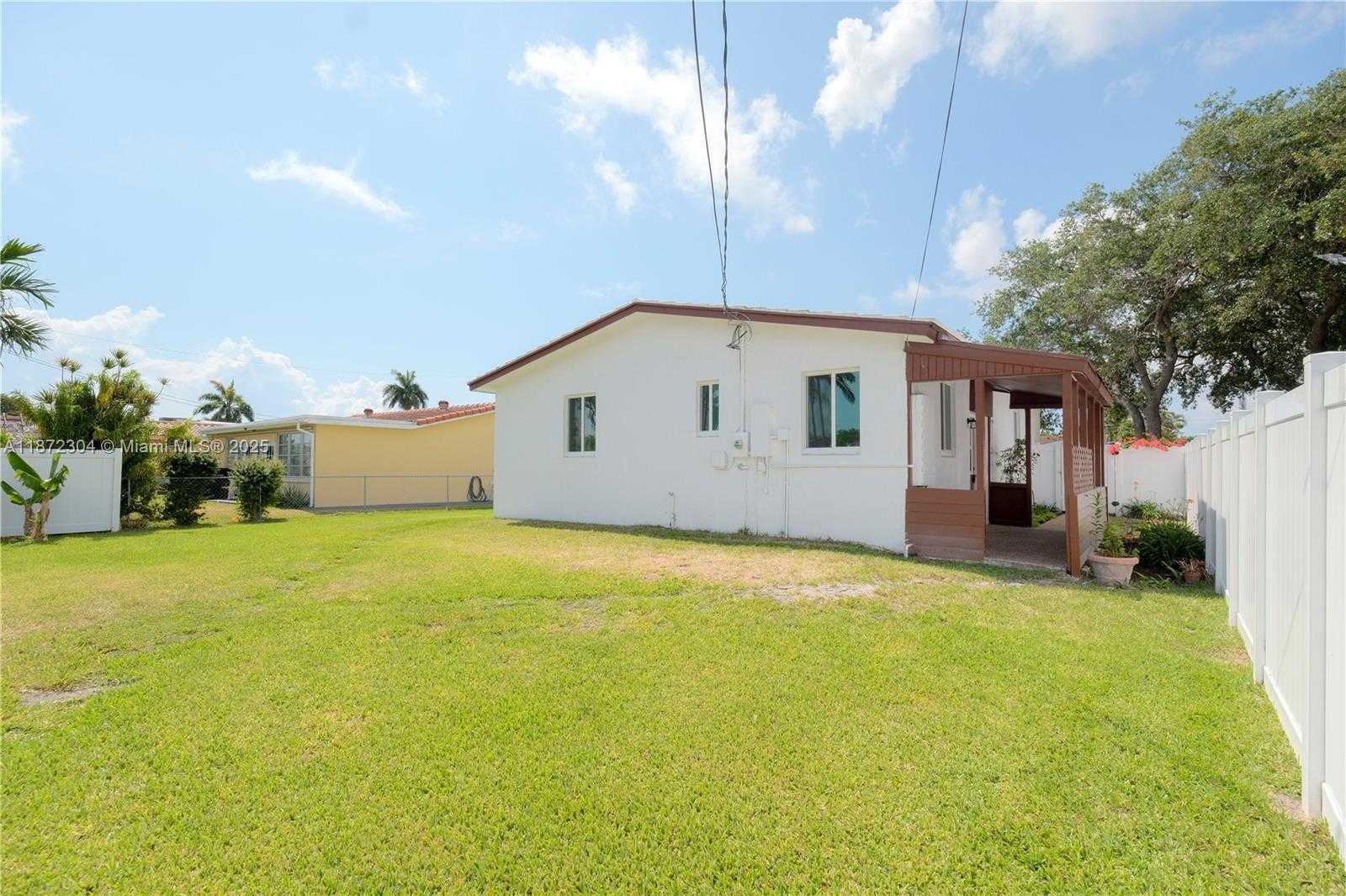 Small Image of 205 SOUTH EAST 4TH ST, Dania Beach Number 34