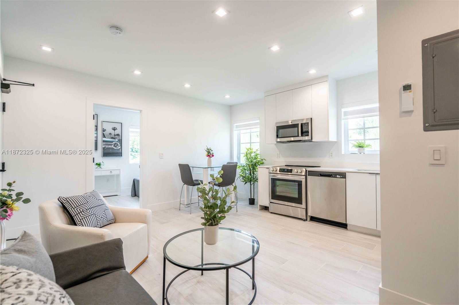 Small Image of 960 JEFFERSON AVE #206, Miami Beach Number 10