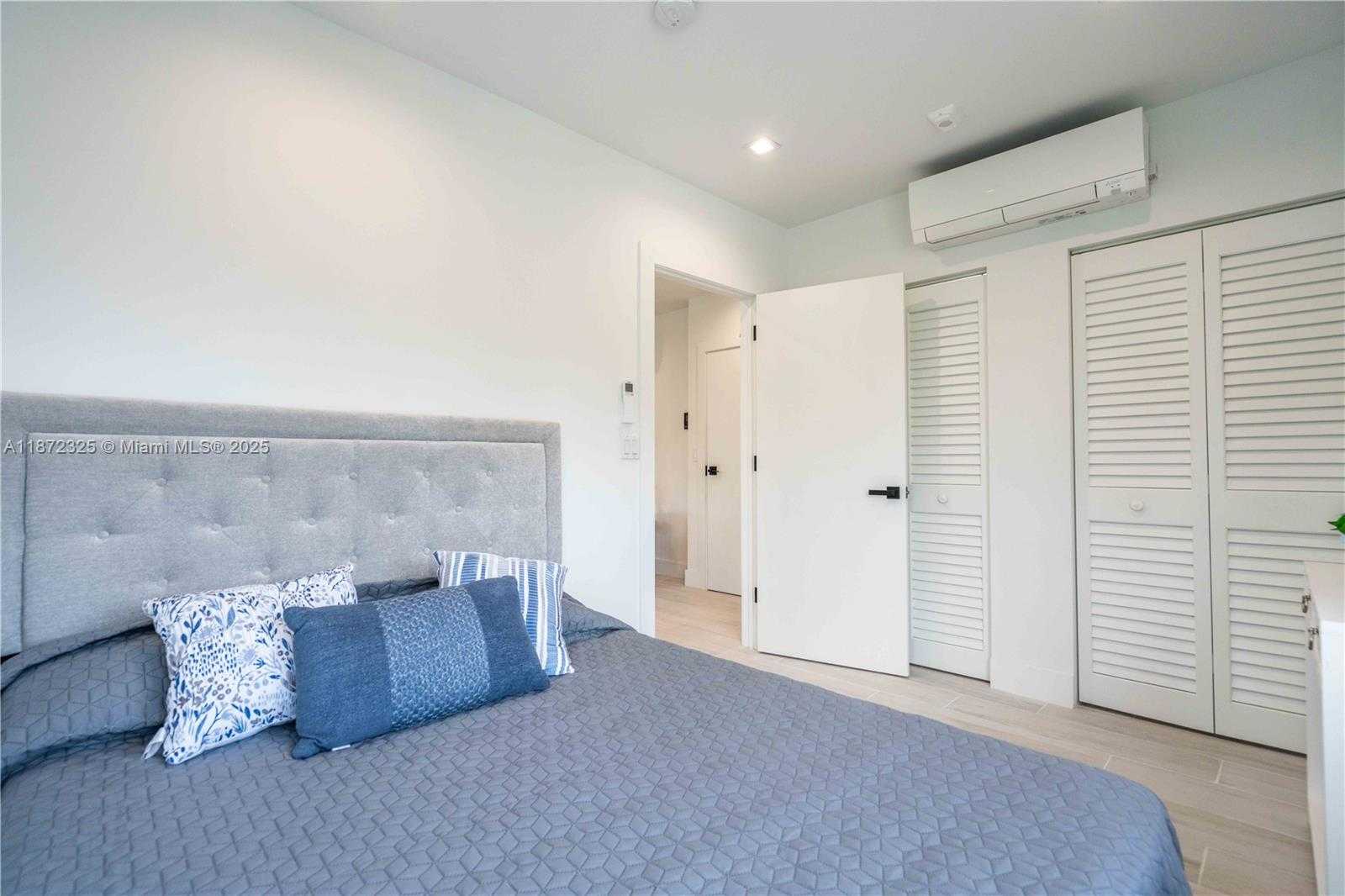 Small Image of 960 JEFFERSON AVE #206, Miami Beach Number 14