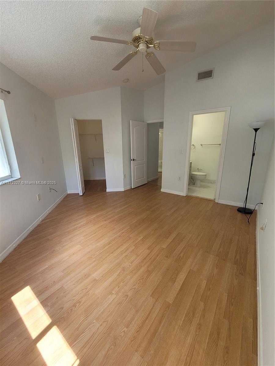 Small Image of 14385 SOUTH WEST 120TH CT #6-7, Miami Number 17