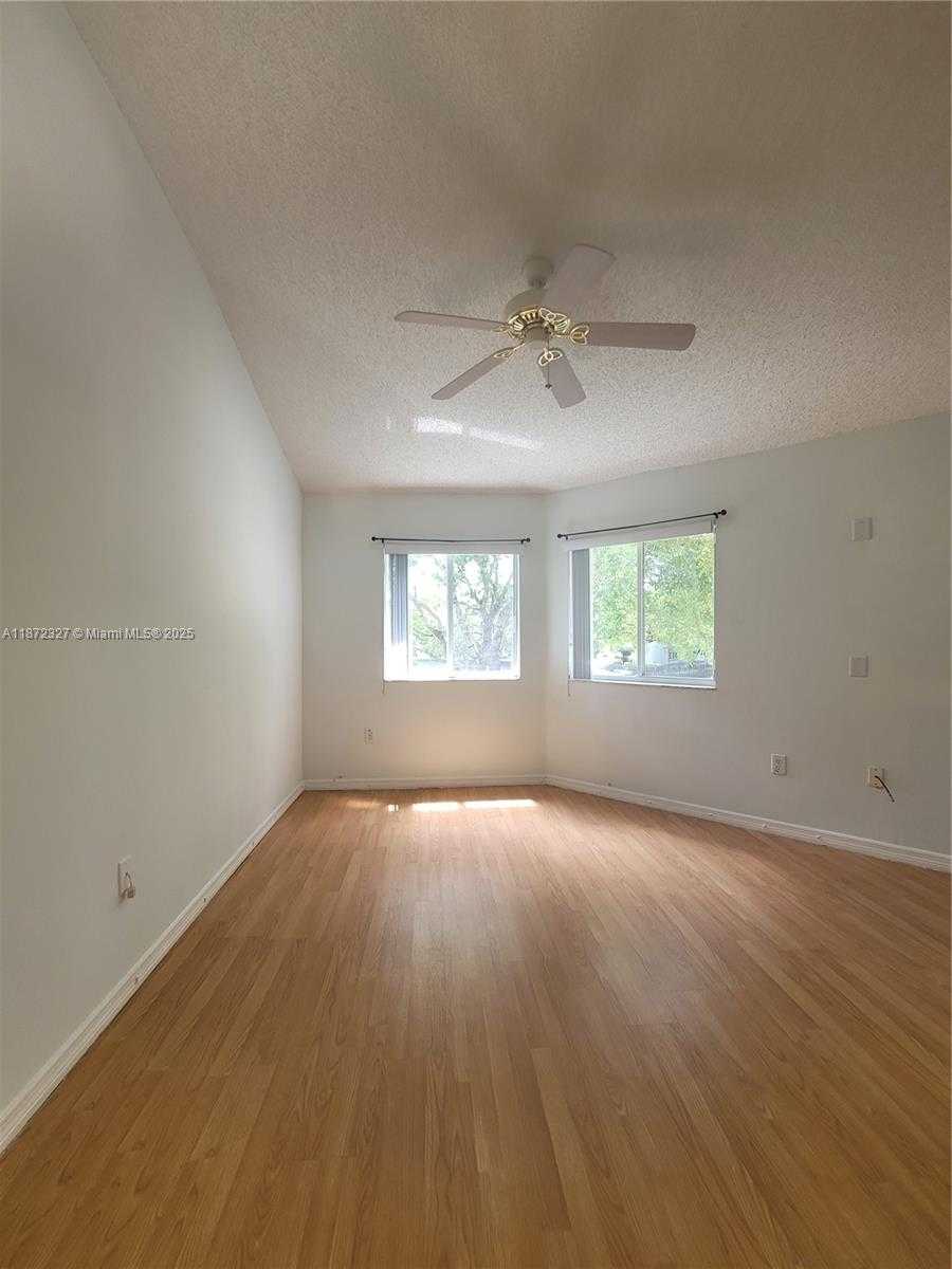 Small Image of 14385 SOUTH WEST 120TH CT #6-7, Miami Number 20