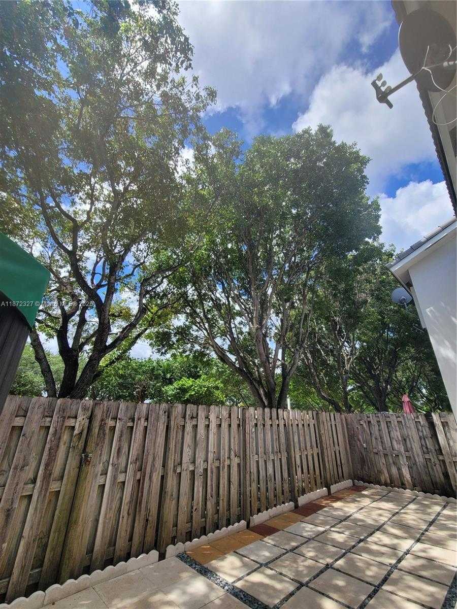 Small Image of 14385 SOUTH WEST 120TH CT #6-7, Miami Number 29