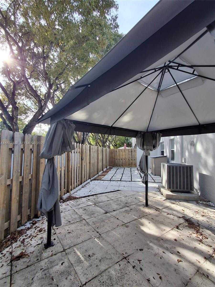 Small Image of 14385 SOUTH WEST 120TH CT #6-7, Miami Number 31