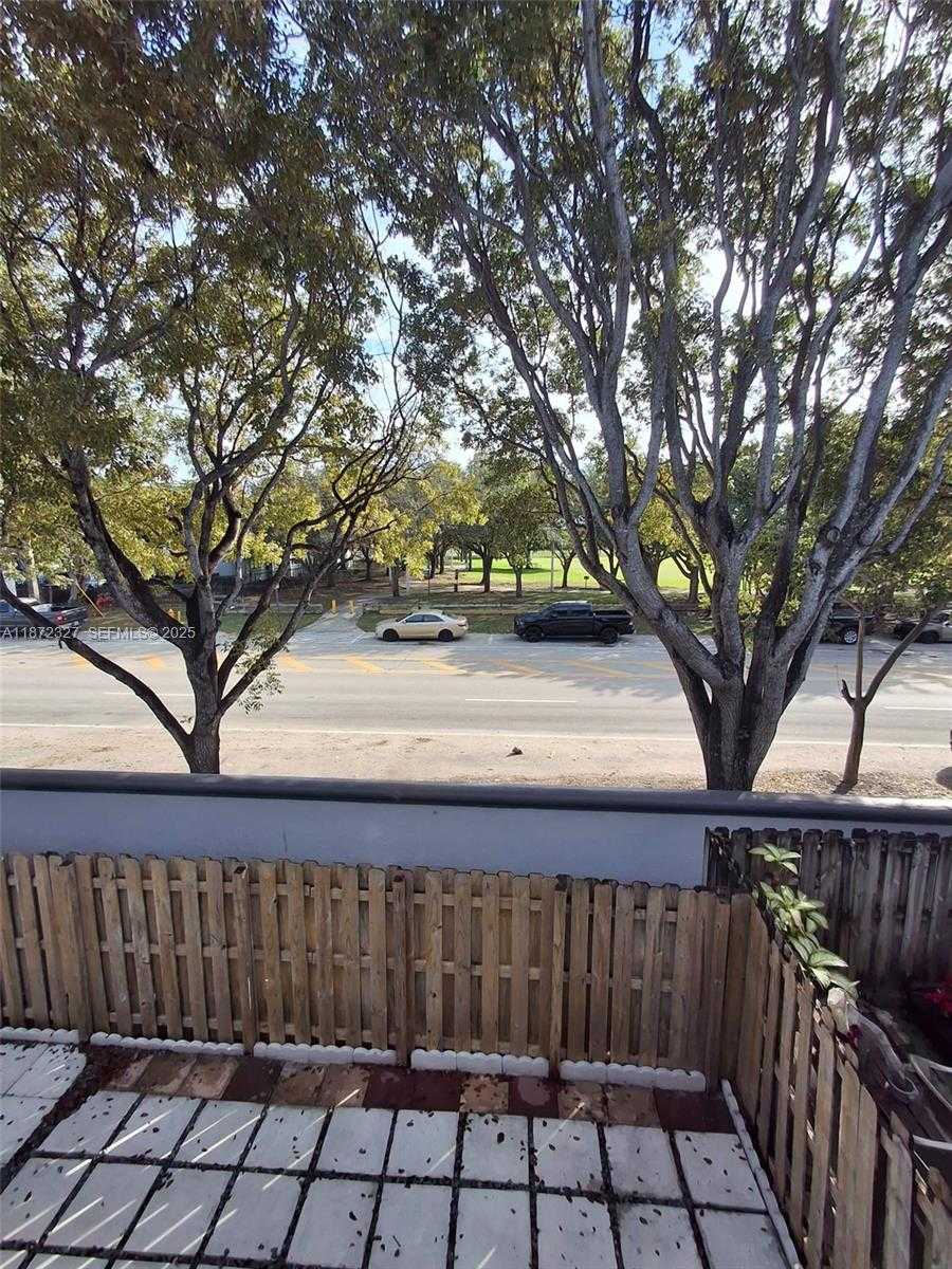 Small Image of 14385 SOUTH WEST 120TH CT #6-7, Miami Number 35