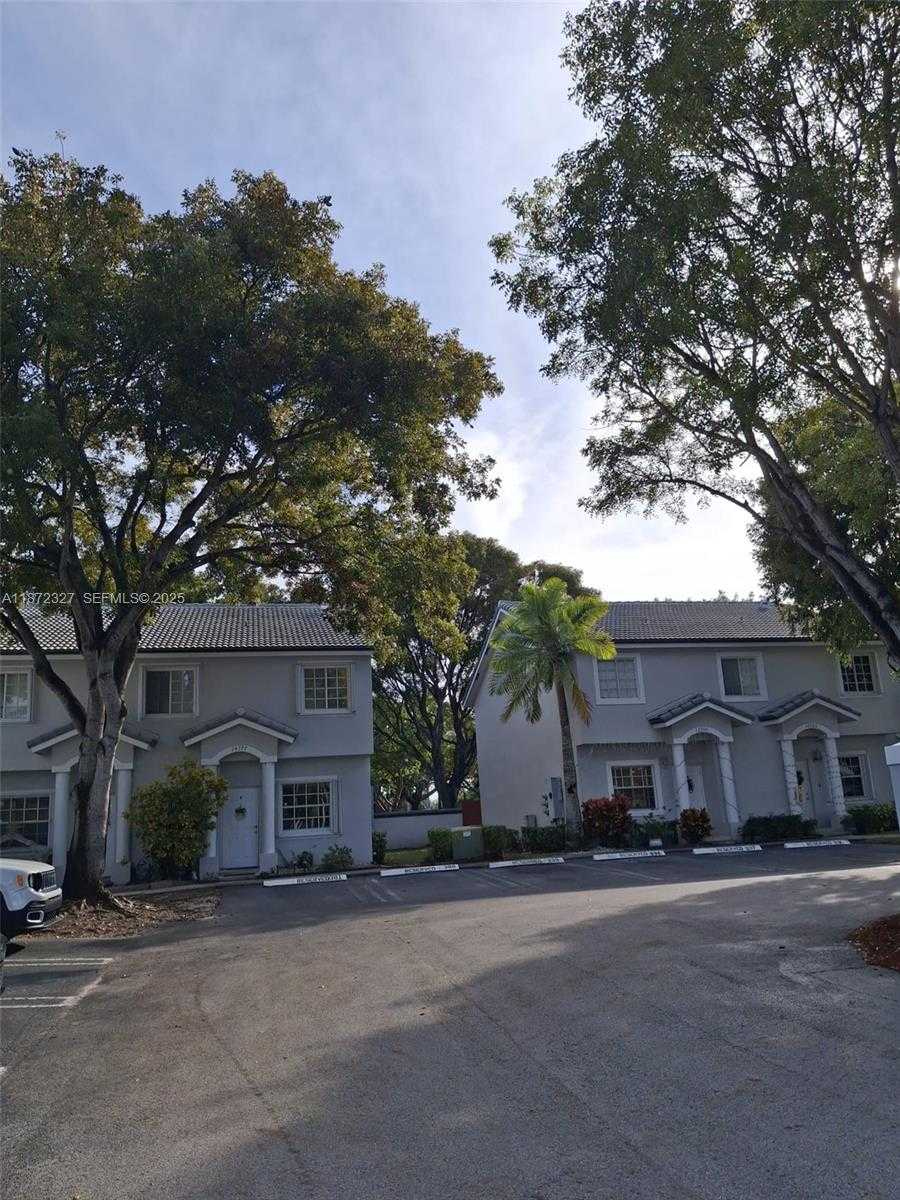 Small Image of 14385 SOUTH WEST 120TH CT #6-7, Miami Number 46