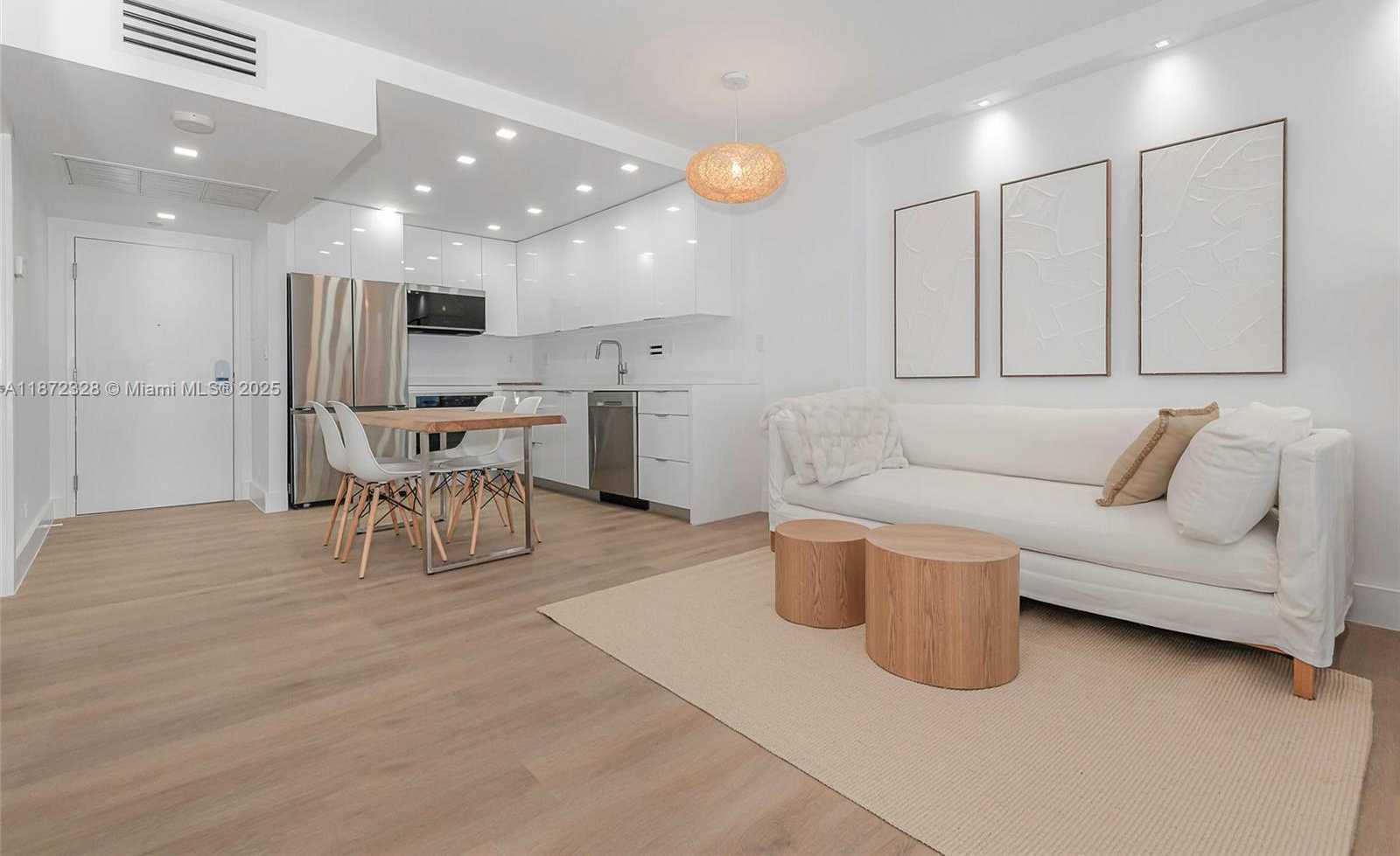 Small Image of 2301 COLLINS AVE #1442, Miami Beach Number 15