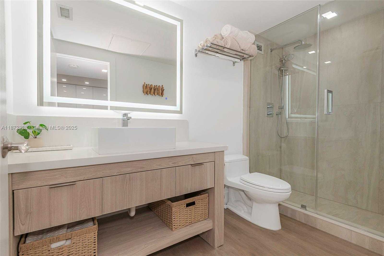 Small Image of 2301 COLLINS AVE #1442, Miami Beach Number 22