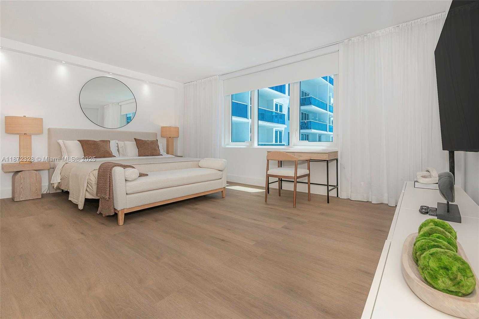 Small Image of 2301 COLLINS AVE #1442, Miami Beach Number 9