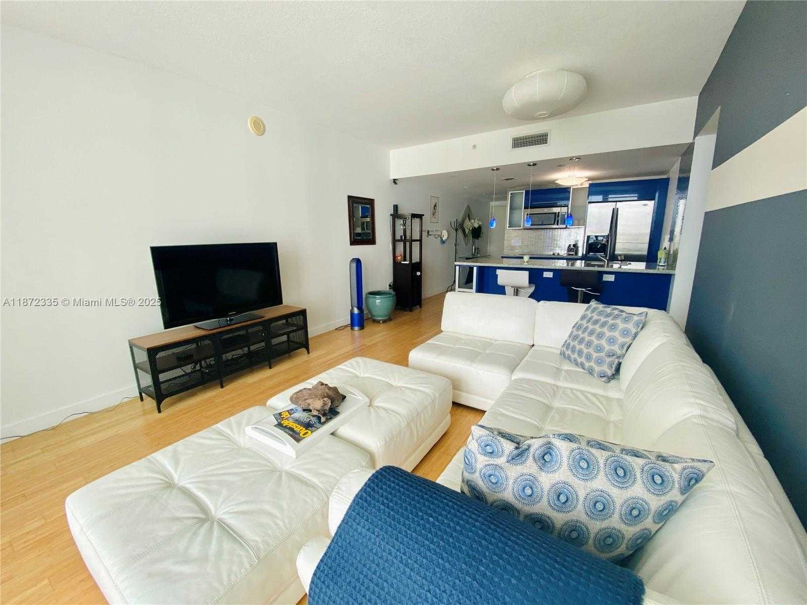 Small Image of 185 SOUTH WEST 7TH ST #1504, Miami Number 3