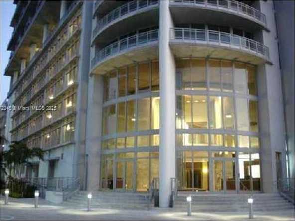 Small Image of 690 SOUTH WEST 1ST CT #2126, Miami Number 6