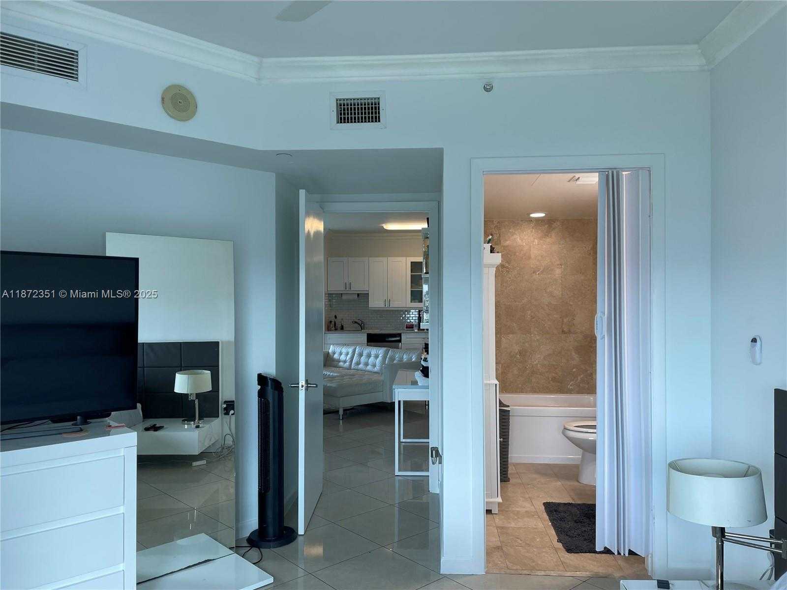 Small Image of 350 SOUTH MIAMI AVE #1113, Miami Number 11