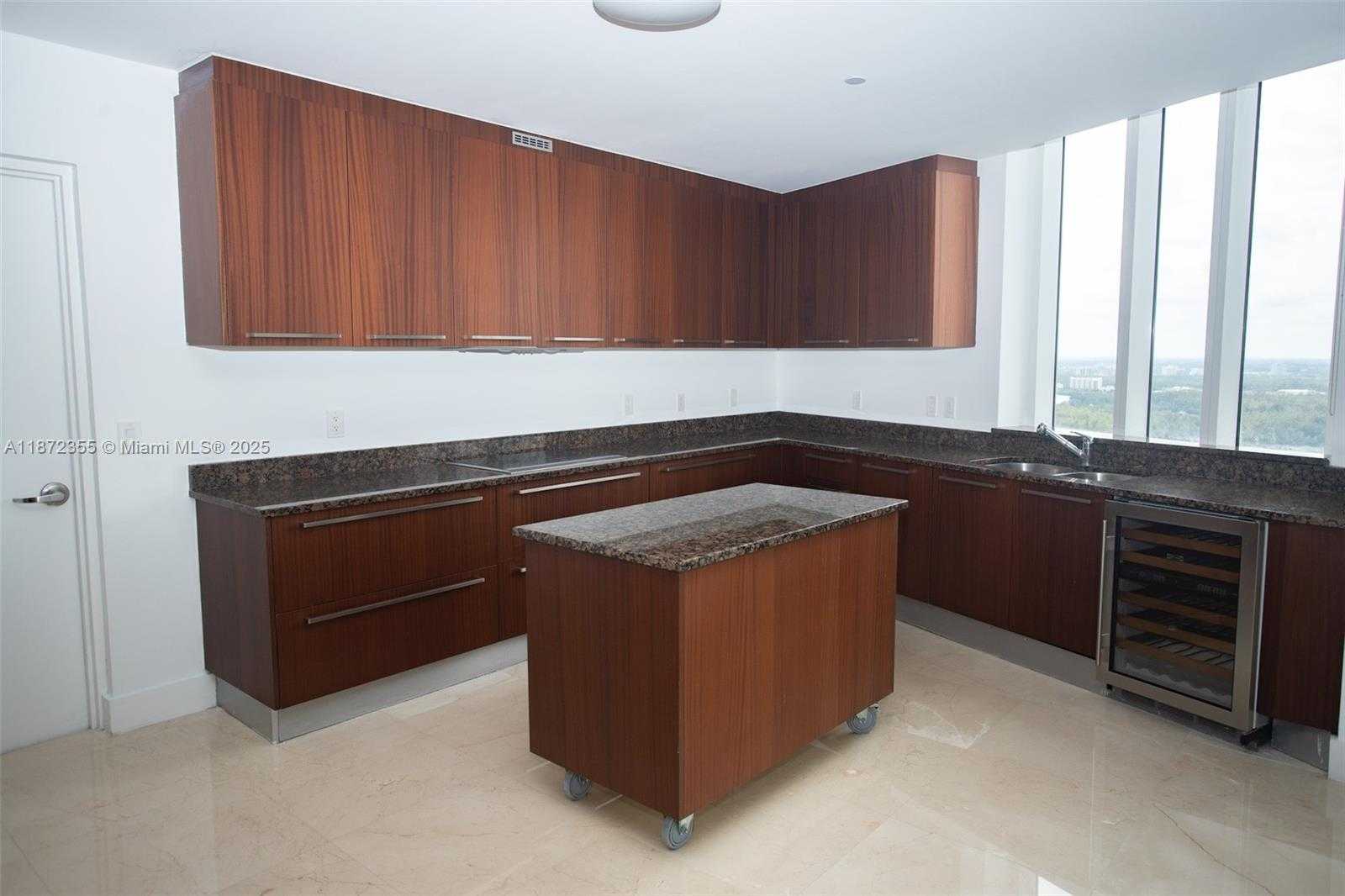 Small Image of 15811 COLLINS AVE #3004, Sunny Isles Beach Number 5