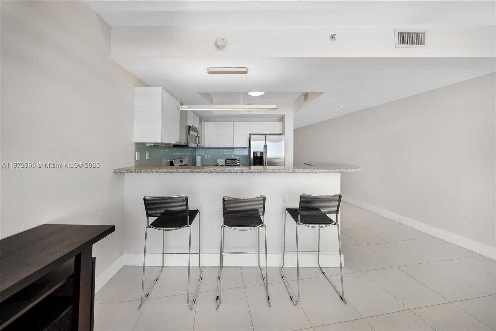 Small Image of 2000 BAY DR #407, Miami Beach Number 18