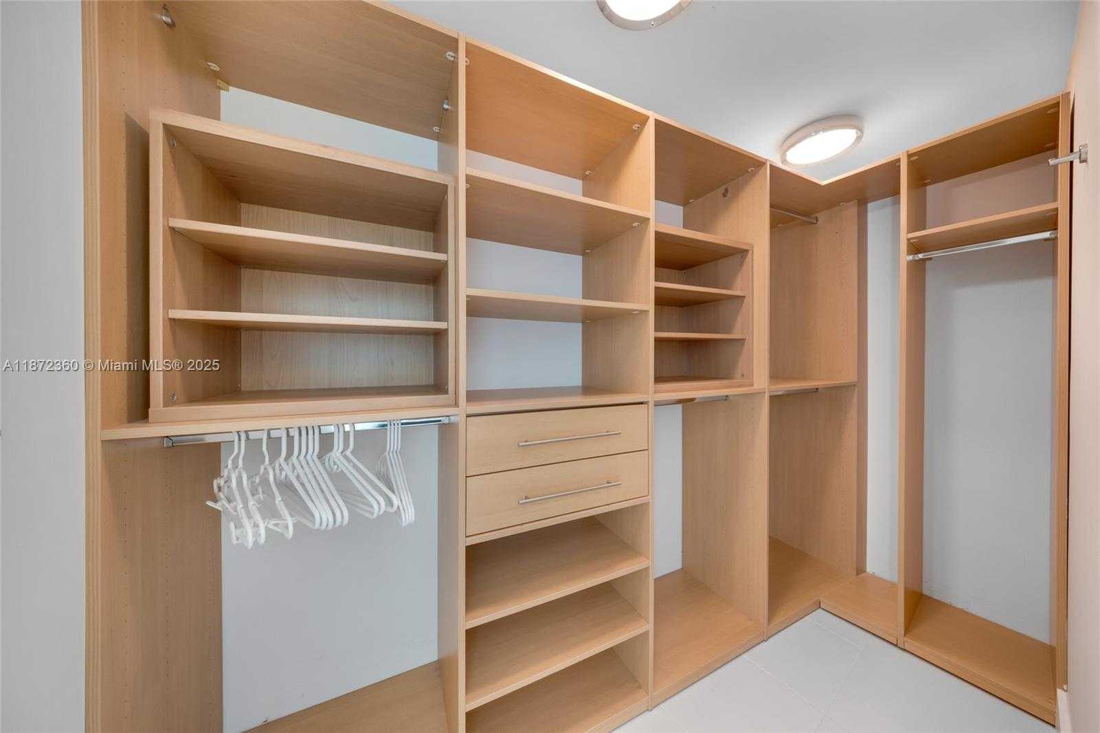Small Image of 2000 BAY DR #407, Miami Beach Number 26