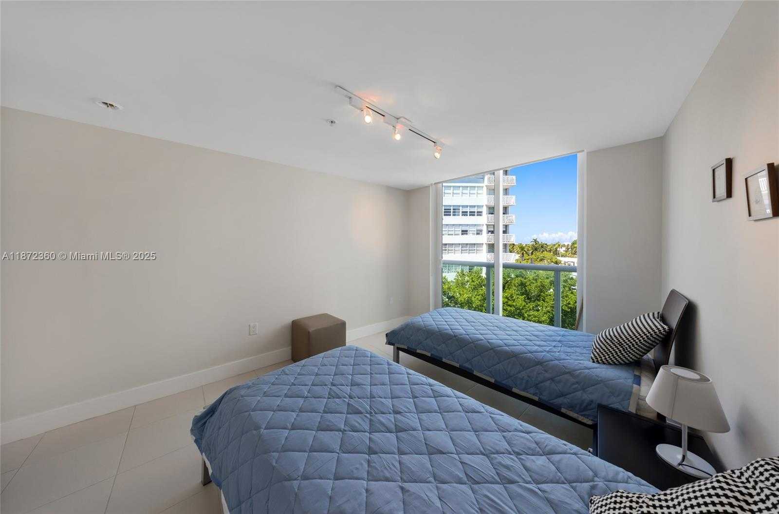 Small Image of 2000 BAY DR #407, Miami Beach Number 29