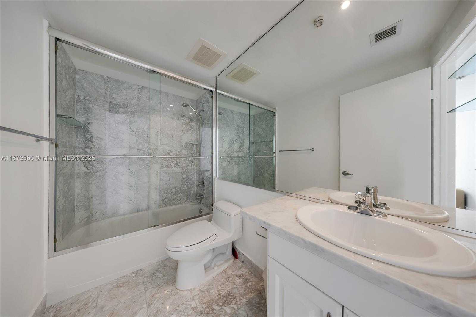 Small Image of 2000 BAY DR #407, Miami Beach Number 31