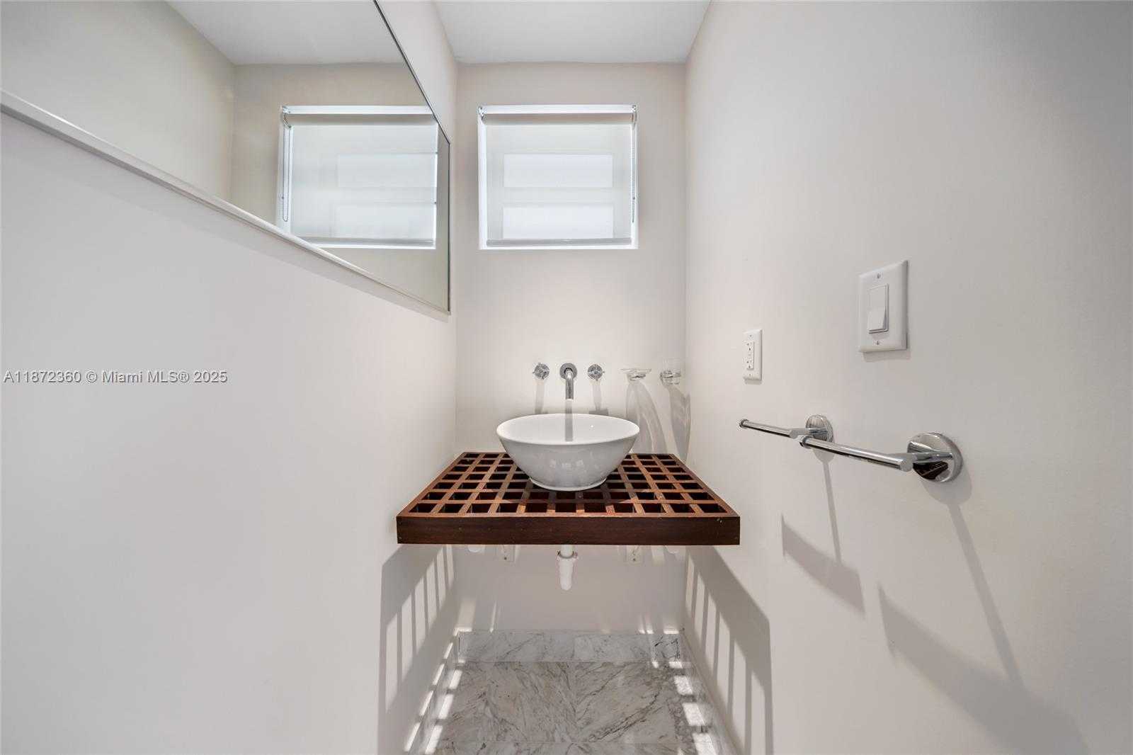 Small Image of 2000 BAY DR #407, Miami Beach Number 34