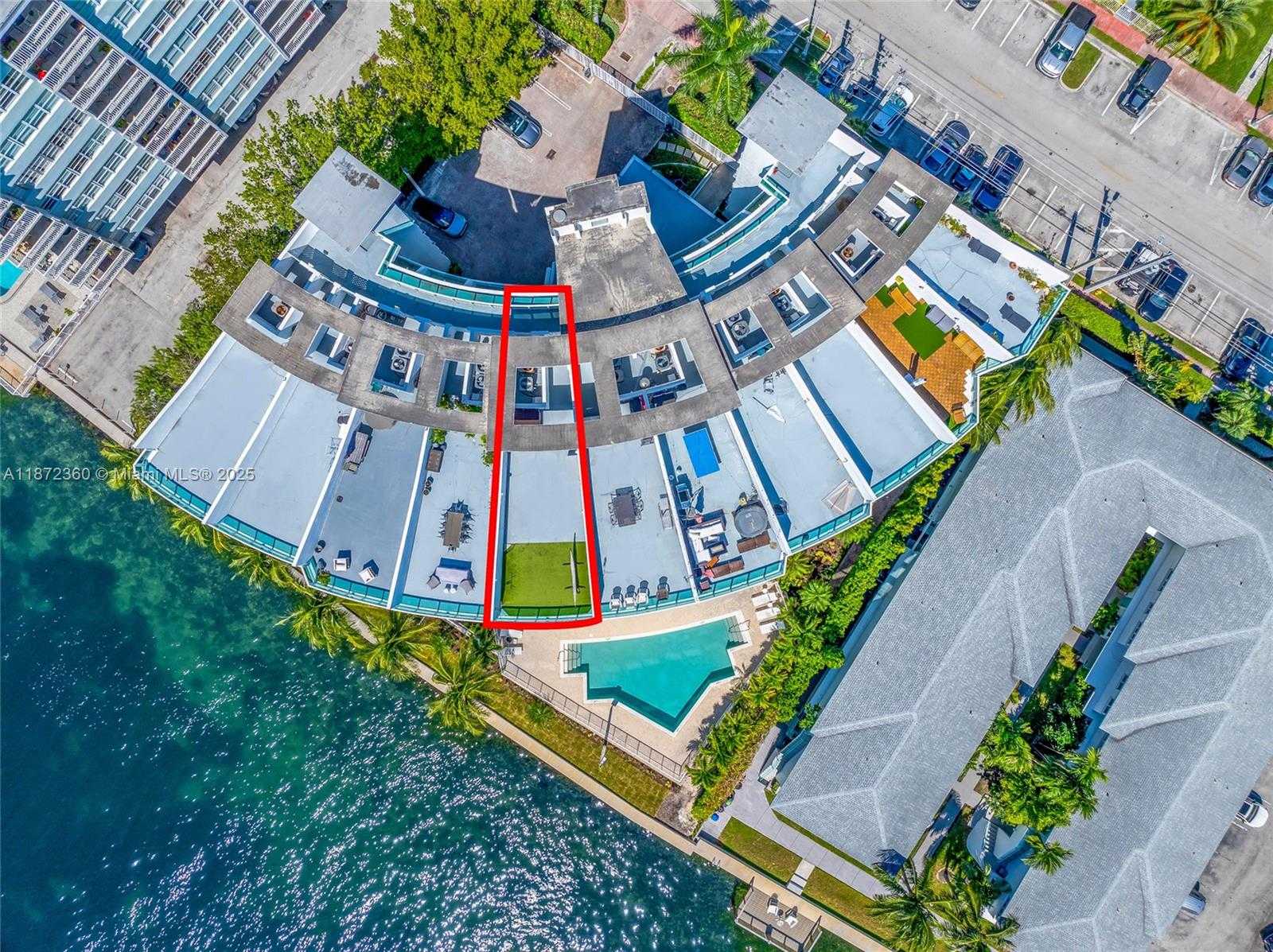 Small Image of 2000 BAY DR #407, Miami Beach Number 48