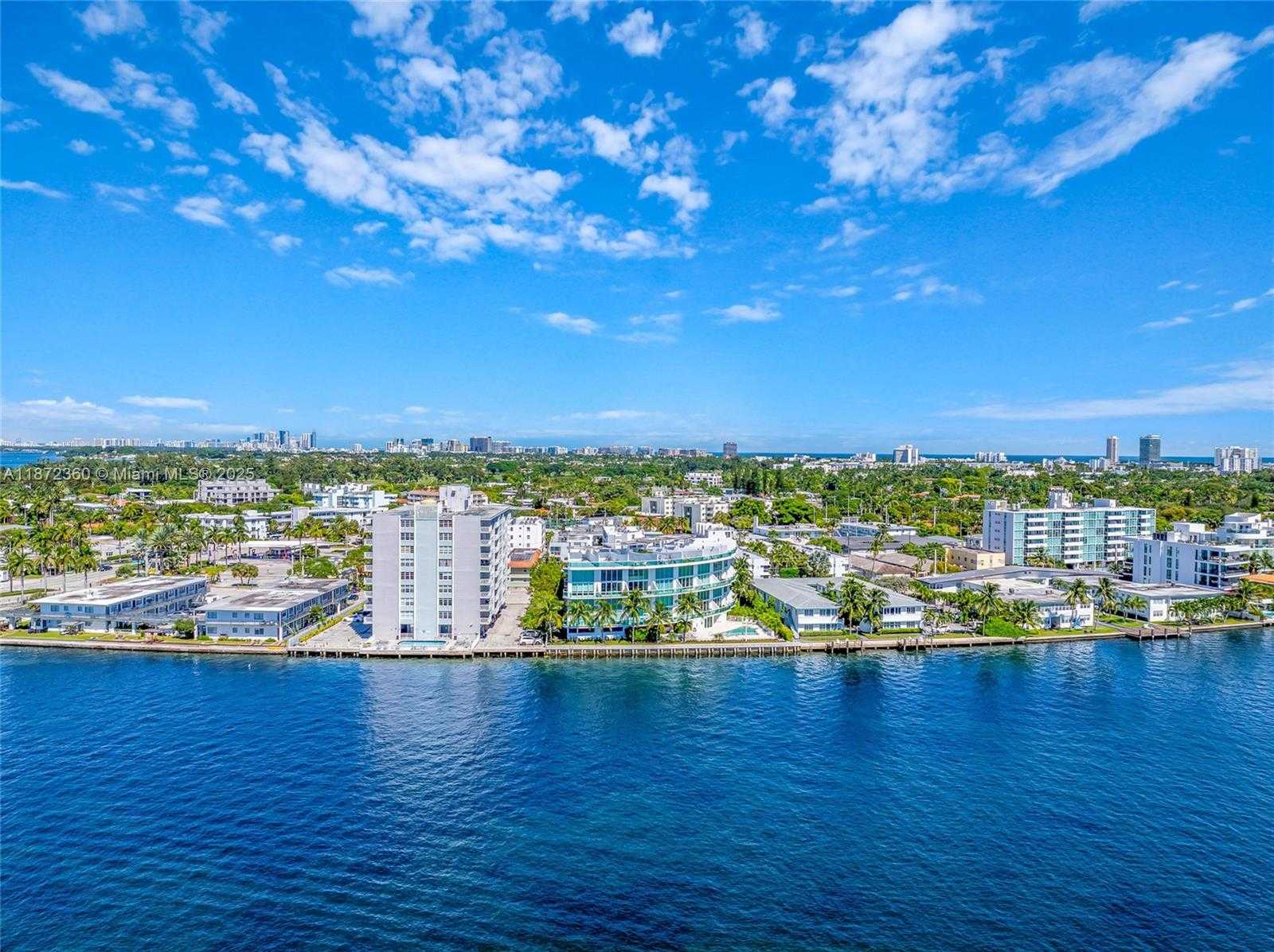 Small Image of 2000 BAY DR #407, Miami Beach Number 61