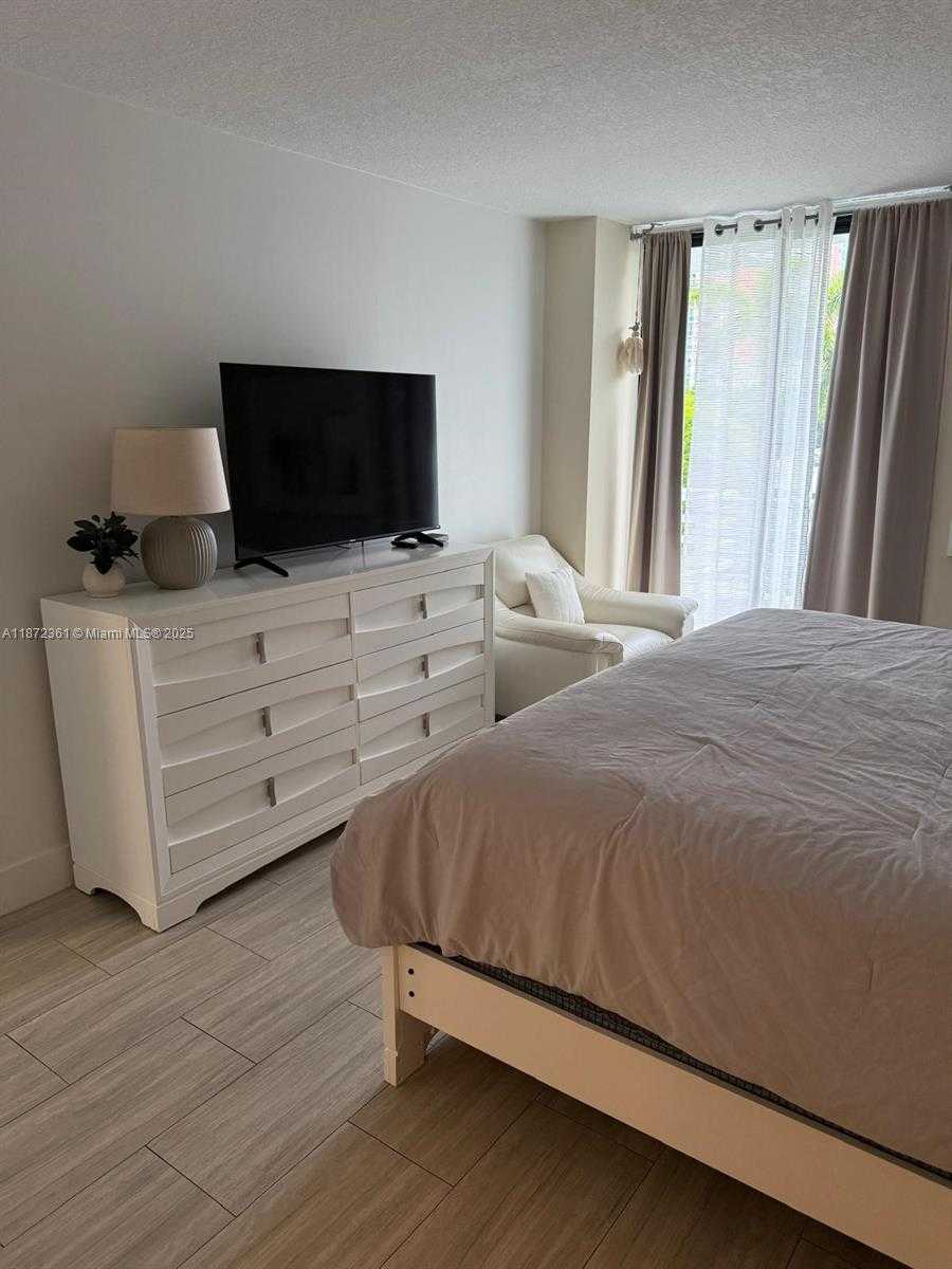 Small Image of 3300 NORTH EAST 192ND ST #414, Aventura Number 45