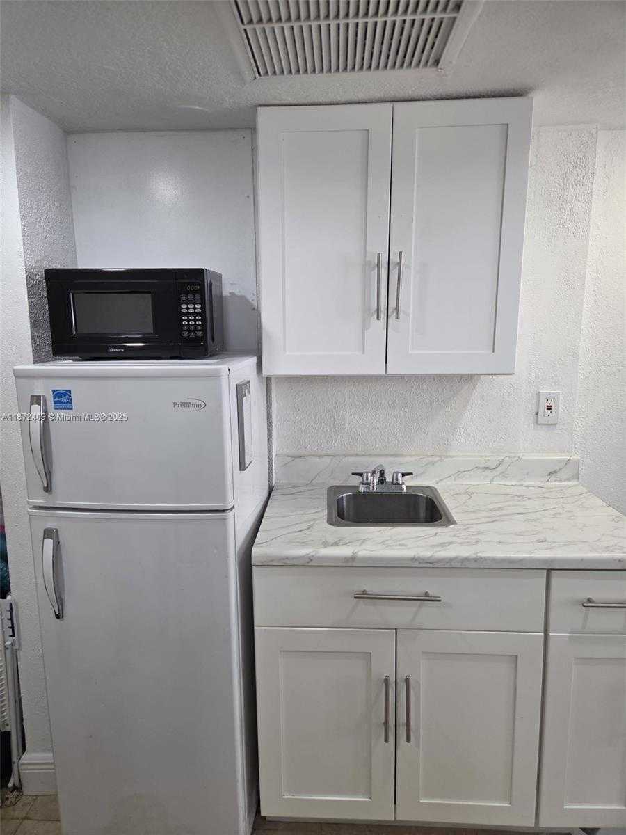 Small Image of 19201 COLLINS AVE #101, Sunny Isles Beach Number 25