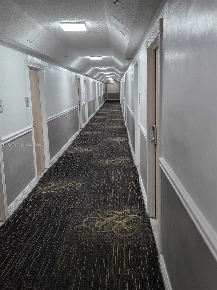Small Image of 19201 COLLINS AVE #101, Sunny Isles Beach Number 26