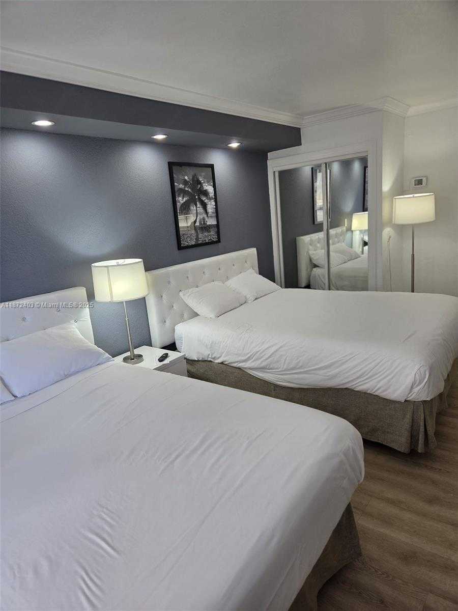 Small Image of 19201 COLLINS AVE #101, Sunny Isles Beach Number 29