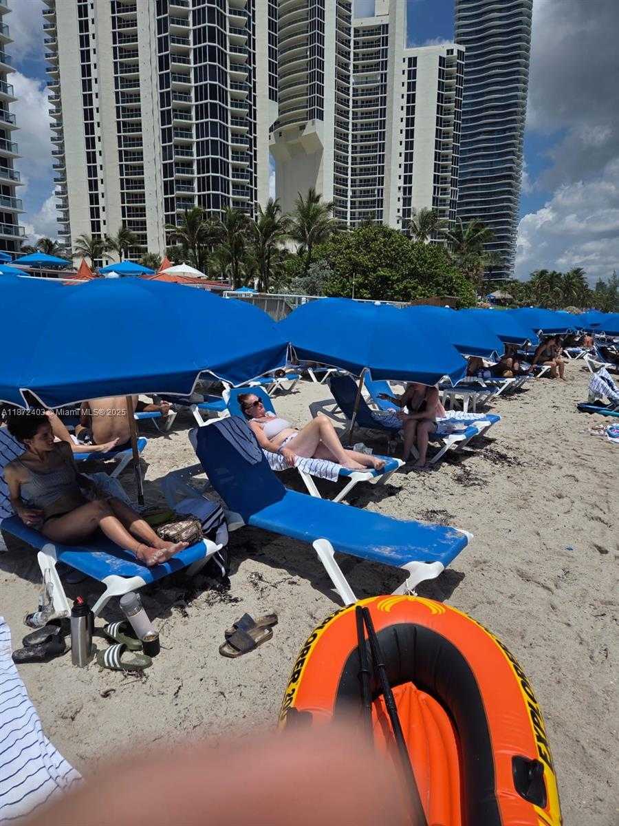 Small Image of 19201 COLLINS AVE #101, Sunny Isles Beach Number 3