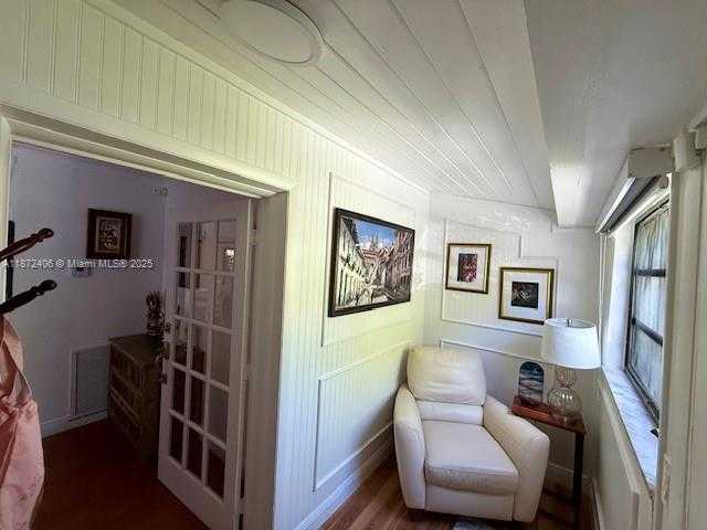 Small Image of 1645 SOUTH WEST 40TH AVE, Miami Number 2