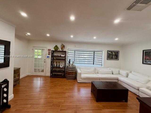 Small Image of 1645 SOUTH WEST 40TH AVE, Miami Number 3