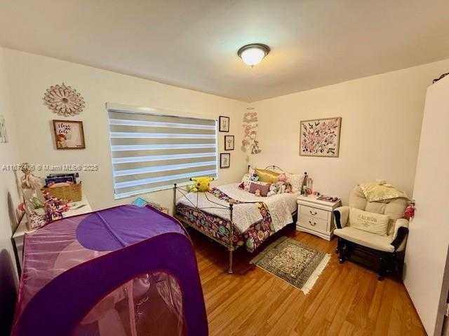 Small Image of 1645 SOUTH WEST 40TH AVE, Miami Number 9
