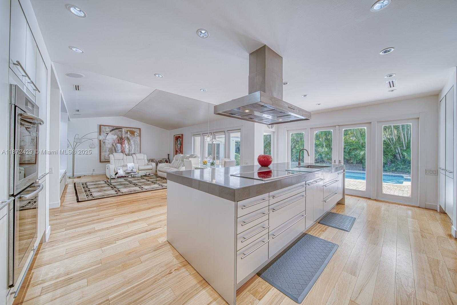 Small Image of 620 CONDE AVE, Coral Gables Number 10
