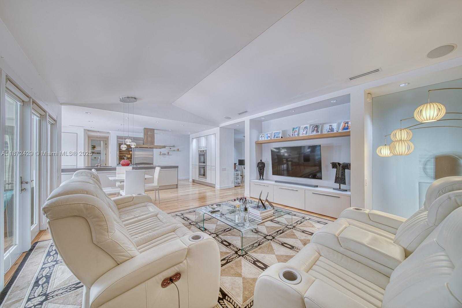 Small Image of 620 CONDE AVE, Coral Gables Number 15