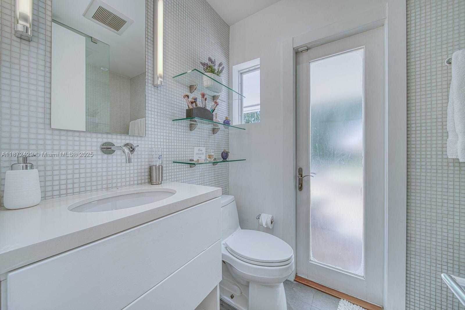 Small Image of 620 CONDE AVE, Coral Gables Number 31