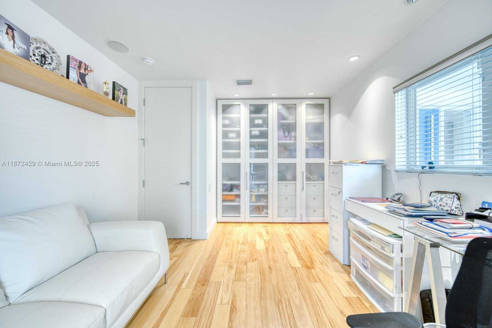 Small Image of 620 CONDE AVE, Coral Gables Number 34