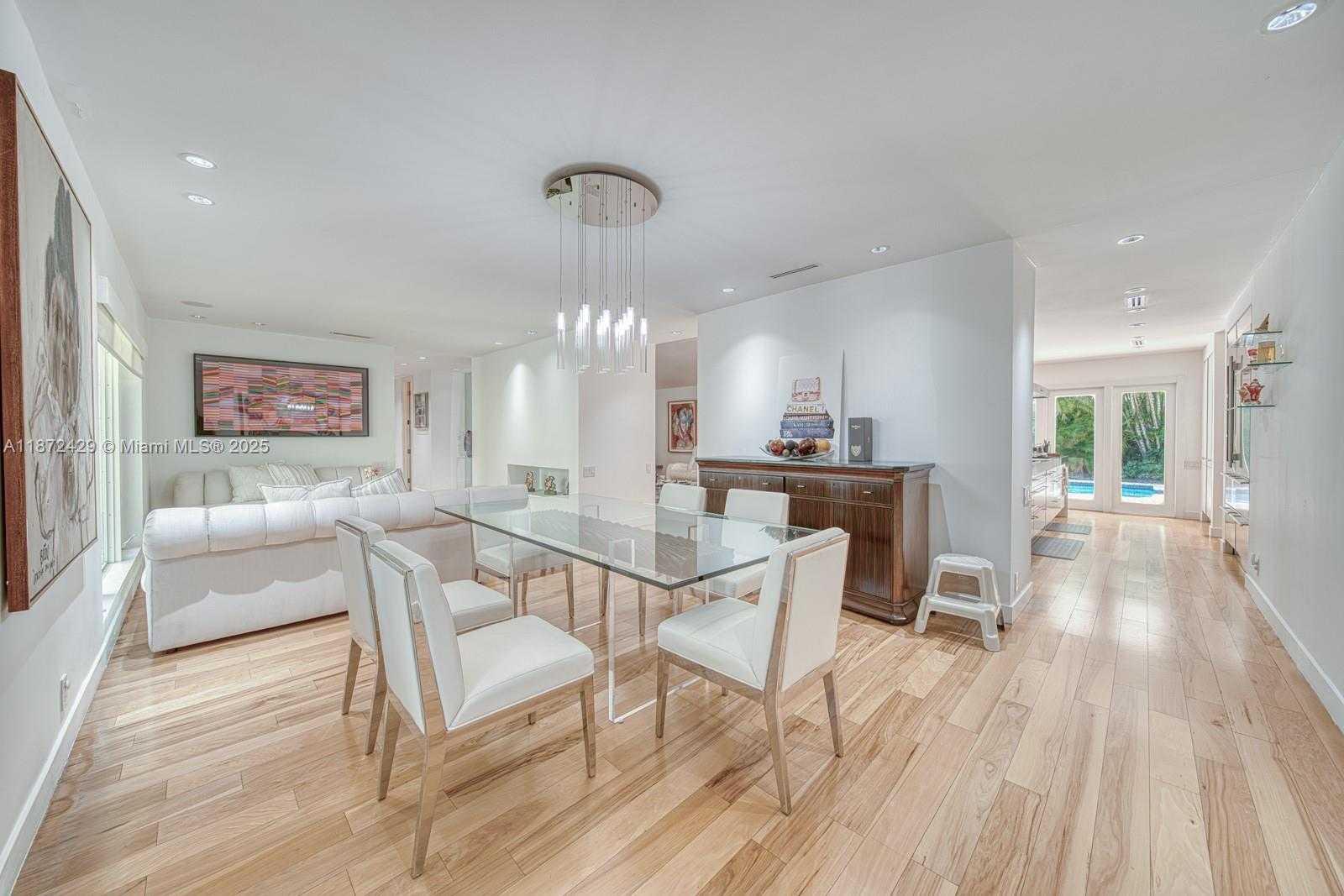 Small Image of 620 CONDE AVE, Coral Gables Number 7