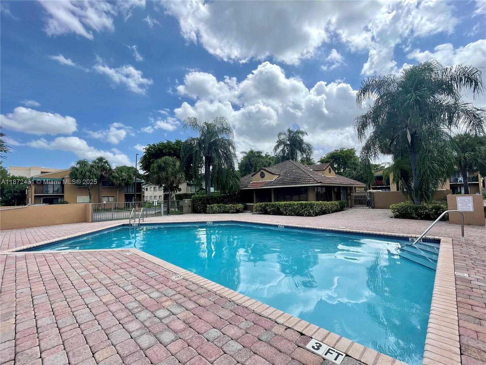 Small Image of 7415 SOUTH WEST 152ND AVE #7-208, Miami Number 30