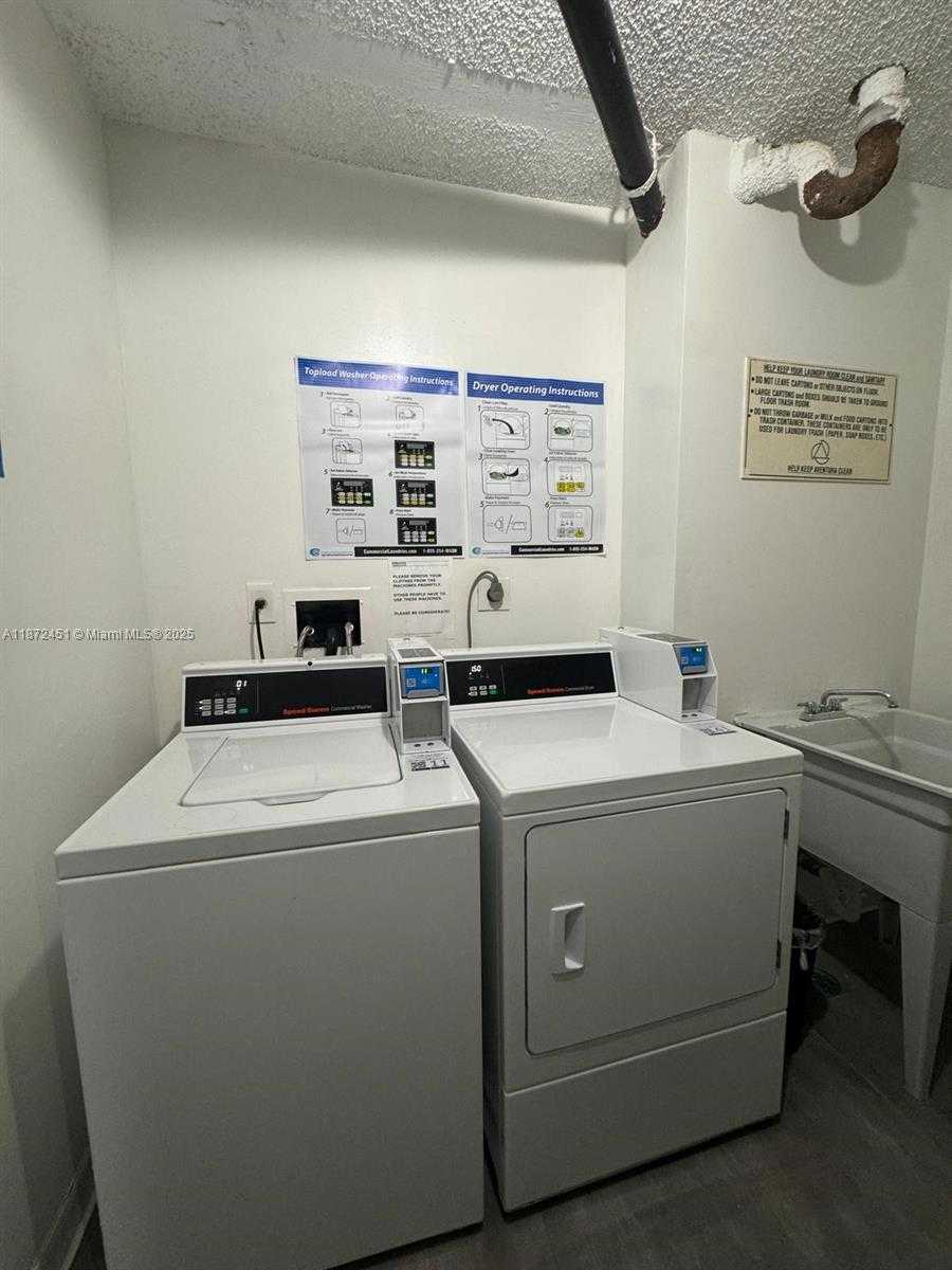 Small Image of 20100 WEST COUNTRY CLUB DR #204, Aventura Number 21