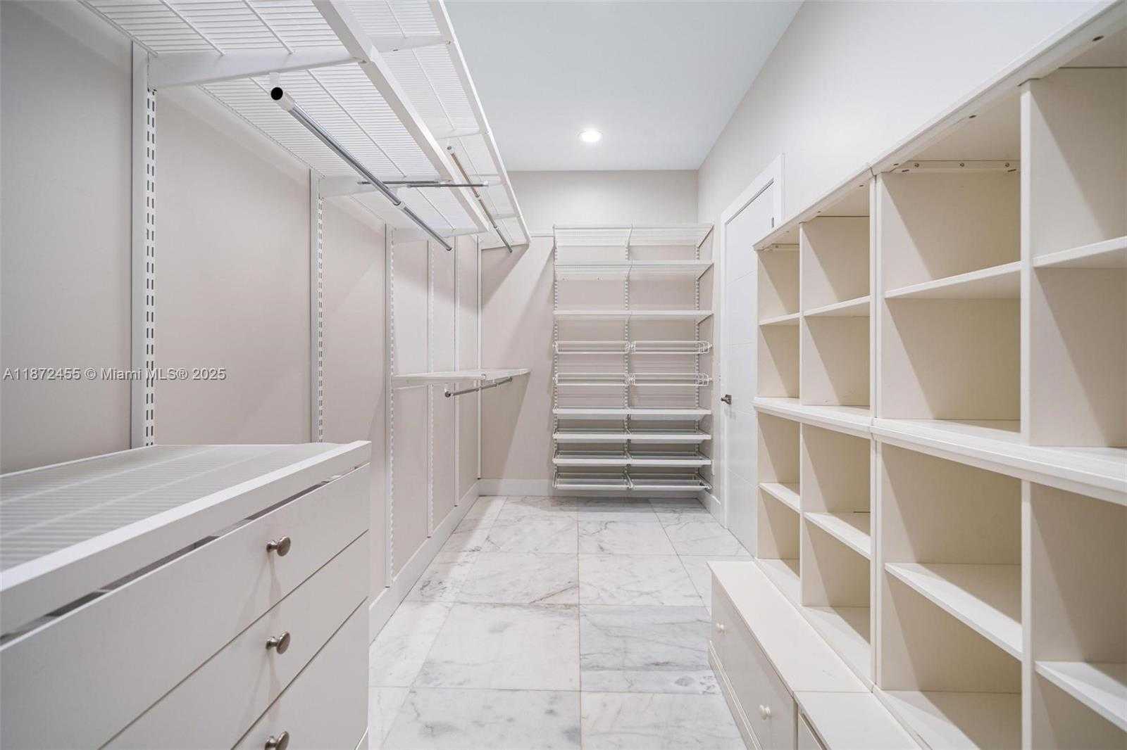 Small Image of 511 MADEIRA AVE, Coral Gables Number 11