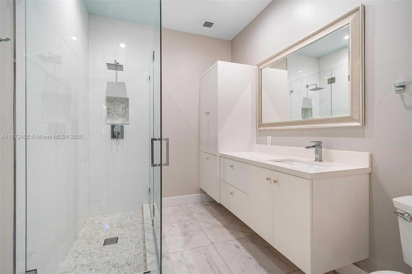 Small Image of 511 MADEIRA AVE, Coral Gables Number 16