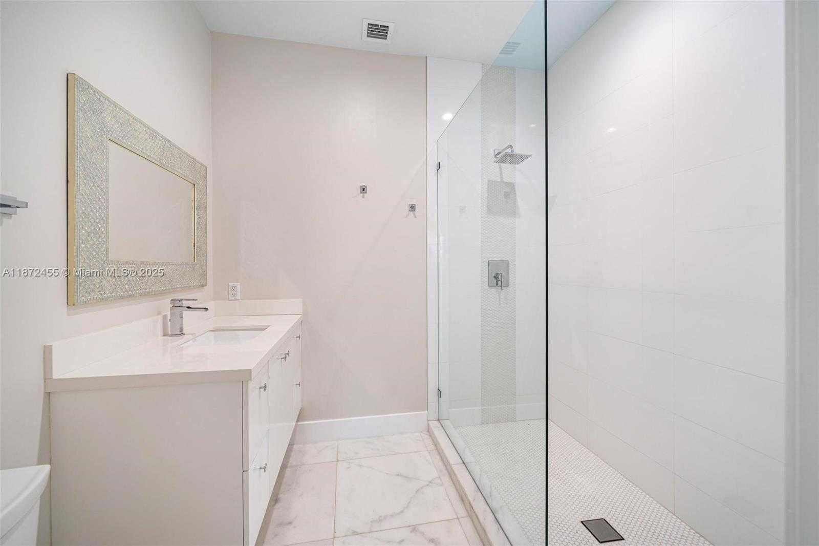 Small Image of 511 MADEIRA AVE, Coral Gables Number 20